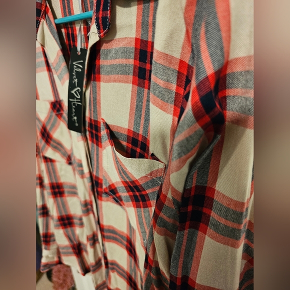COPY - Velvet Heart Plaid- Medium NWT - Picture 3 of 8